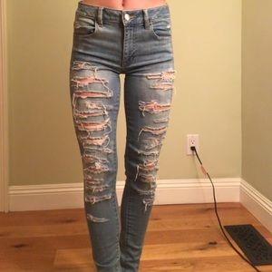 Hi-rise jeans